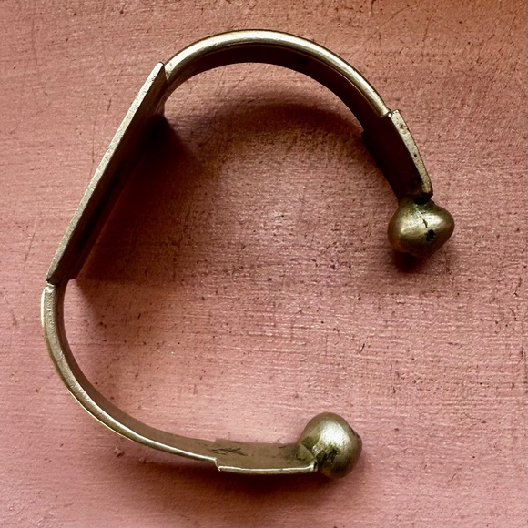 Silver alloy African tribal armband - Picture 4 of 5